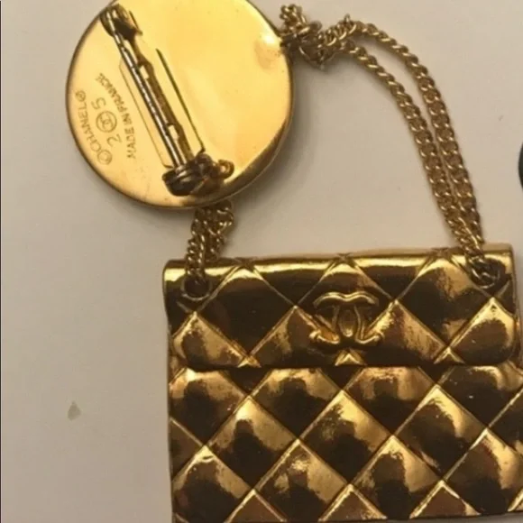 Chanel purse pin
